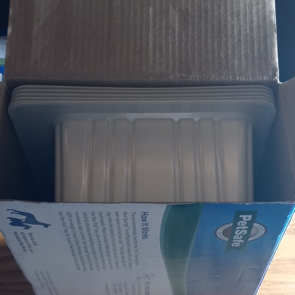 Petloo Pee-pod with wee sponge urine disposal kit - Picture 5 of 6